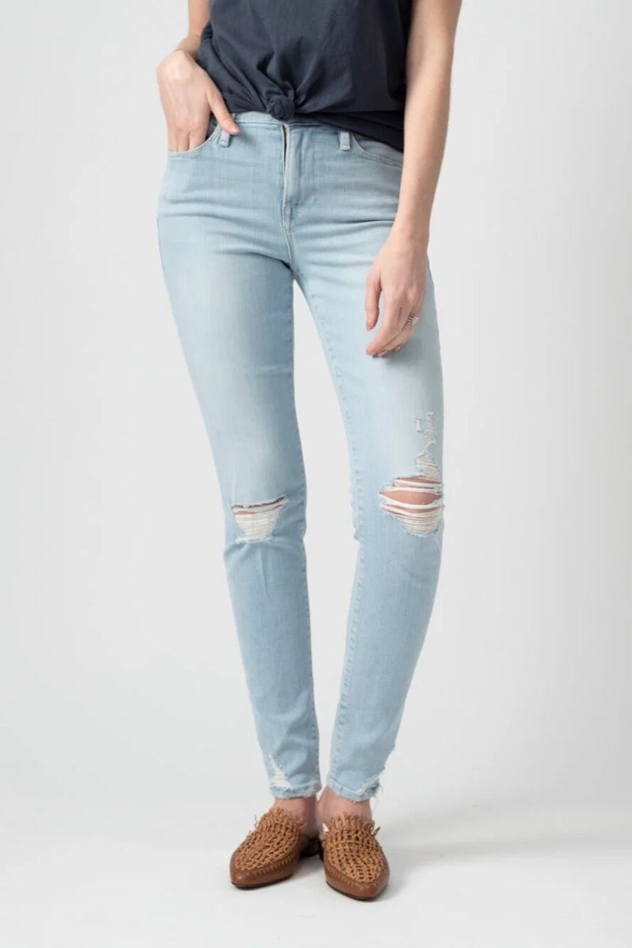 FRAME Le High Skinny Jeans in Rush Light Denim ✨ Size 28 NWT